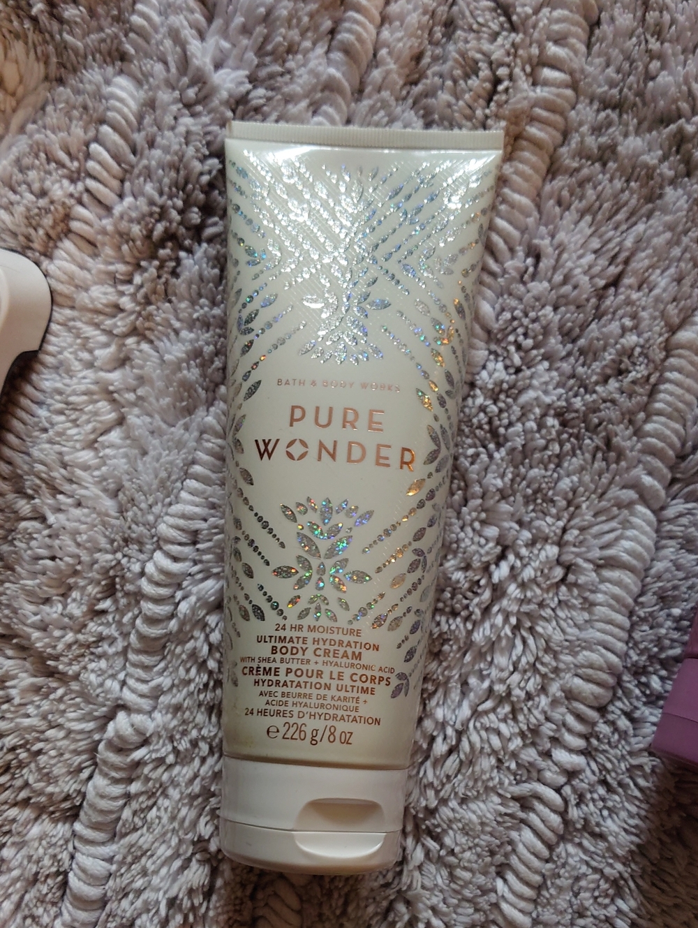 Bath & Body Works Pure Wonder Body Cream - Pearl Ivory with Holographic Accents